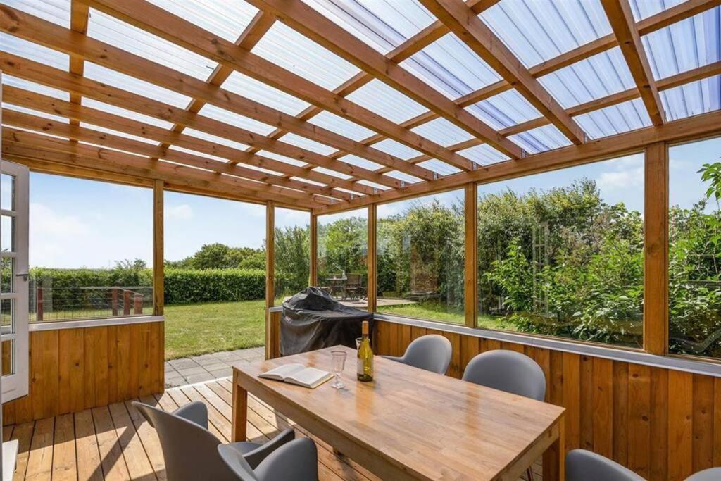 Thatched Holiday Home In Struer, Jutland With A View Exterior foto