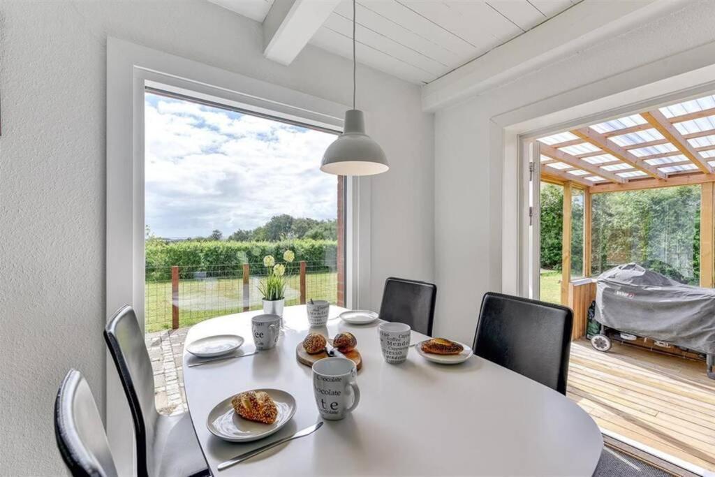 Thatched Holiday Home In Struer, Jutland With A View Exterior foto